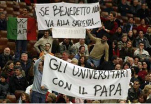La Sapienza students support the pope at his Wednesday audience.