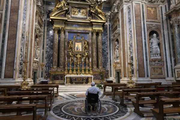 Pope Francis prays before the Salus Populi Romani icon at the Basilica of St. Mary Major in Rome, Dec. 8, 2024. Credit: Vatican Media