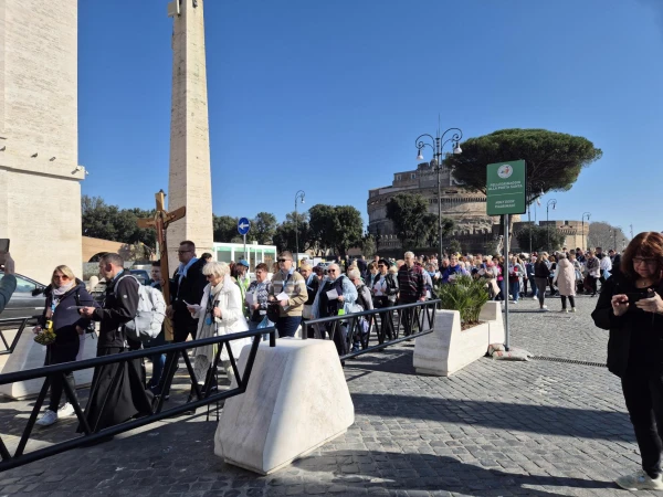 A group of Polish pilgrims prays for Pope Francis as he marks one week in the hospital in Rome on Friday, Feb. 21, 2025. Credit: Hannah Brockhaus/CNA