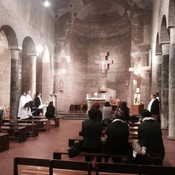 "Night of Light and Saints" Eucharistic adoration in the Church of St. Lawrence in Piscibus on Oct. 31-Nov. 1, 2013. Credit: Papaboys