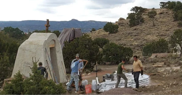 St. Kateri Rosary Walk interns on the job in 2024. Credit: Photo courtesy of St. Kateri Rosary Walk