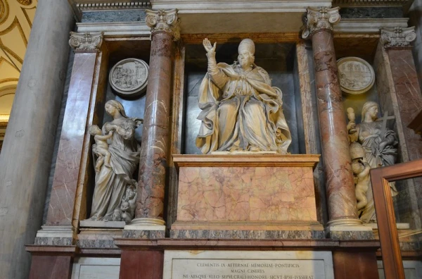 Statue of Pope Clement IX at his tomb in Santa Maria Maggiore. Credit: Richard Mortel/Flickr