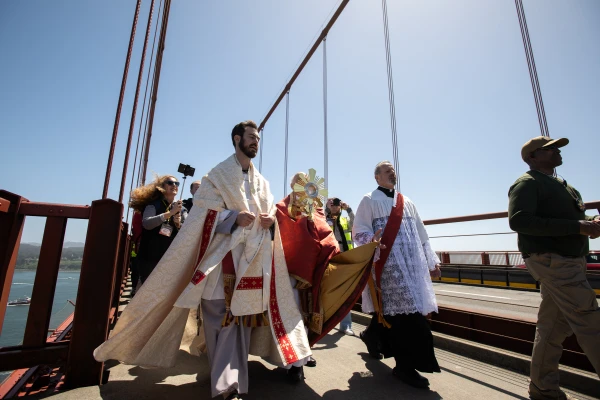 Archbishop Salvatore Cordileone and the faithful from the Archdiocese of San Francisco process across the Golden Gate Bridge in the historic first Eucharistic pilgrimage to the National Eucharistic Congress in 2024. Credit: Jeffrey Bruno