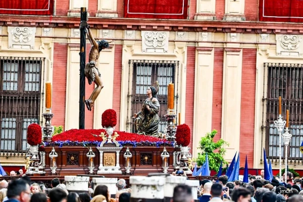 Each image has its own story and relives a moment of the Passion. Credit: Photo courtesy of Joaquín Carmona