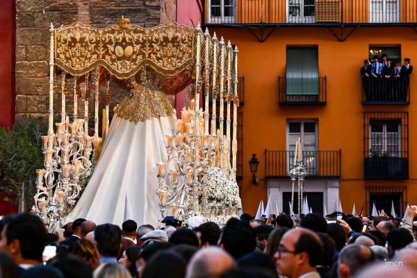 Seville vividly re-presents the drama of Calvary every Holy Week. Credit: Photo courtesy of Joaquín Carmona