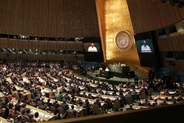 Pope Francis' historic address to the U.N. in New York City on Sept. 25, 2015. Credit: Alan Holdren/CNA