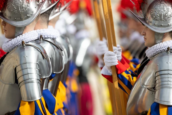Swiss Guards stand at attention during Easter Sunday liturgical celebrations at the Vatican on April 20, 2025. Credit: Daniel Ibáñez/CNA