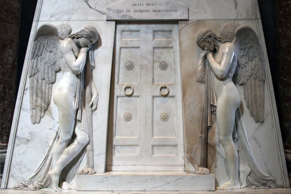 Tombstone of the last members of the House of Stuart, St. Peter’s Basilica, Vatican (1819), Work of Antonio Canova (1757–1822). Credit: Jean-Pol GRANDMONT, CC BY 3.0, via Wikimedia Commons