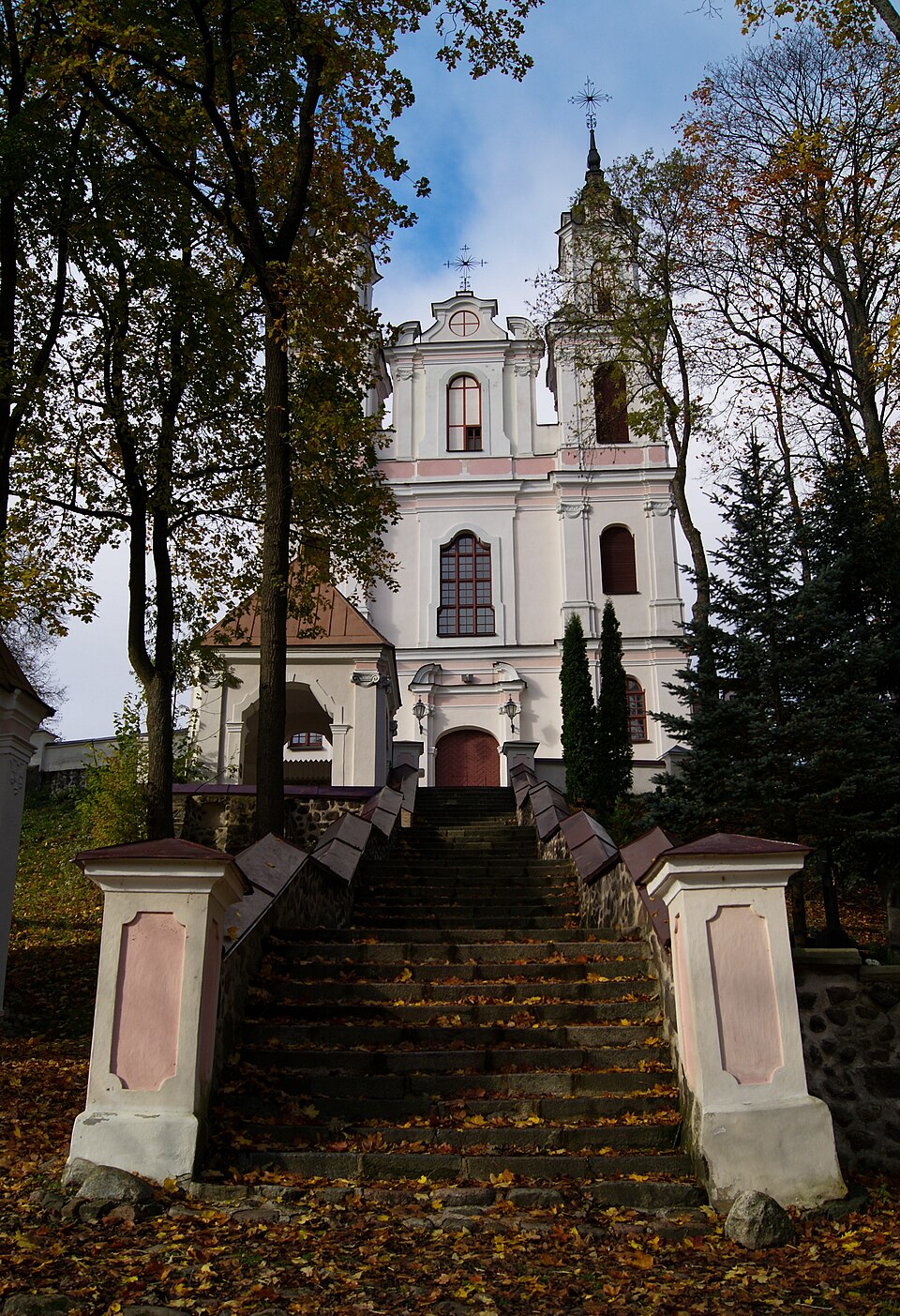 The Church of the Discovery of the Holy Cross stands at the center of the Vilnius Calvary pilgrimage route in the Jeruzalė neighborhood of Vilnius, Lithuania. | Credit: Guillaume Speurt/Wikimedia Commons