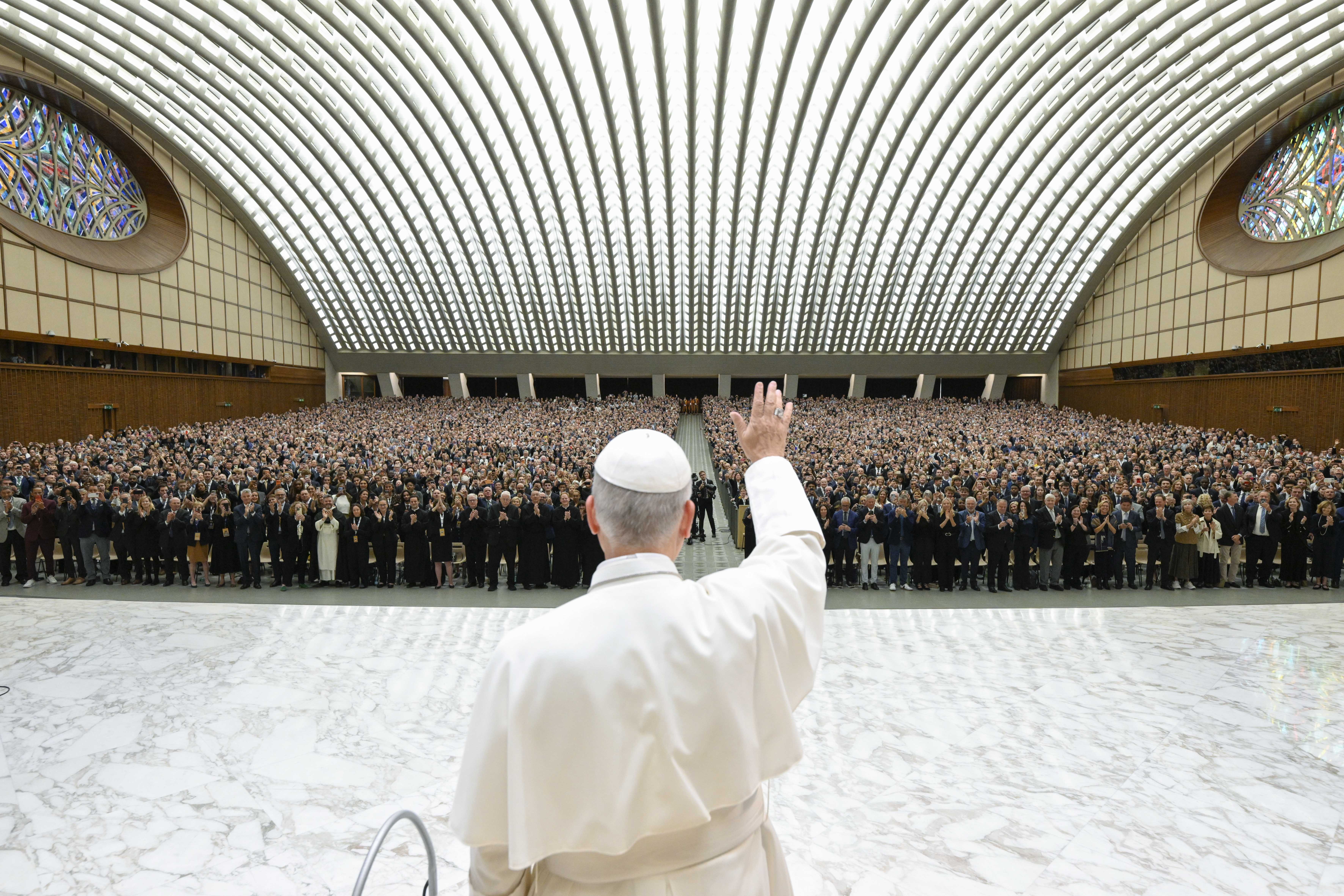 Pope Leo XIV greets visitors at the Vatican, Oct. 31, 2026. The Holy Father met with delegations from both Villanova and the University of Notre Dame ahead of the “Eternal City Tip-Off” taking place in Rome. | Credit: Vatican Media